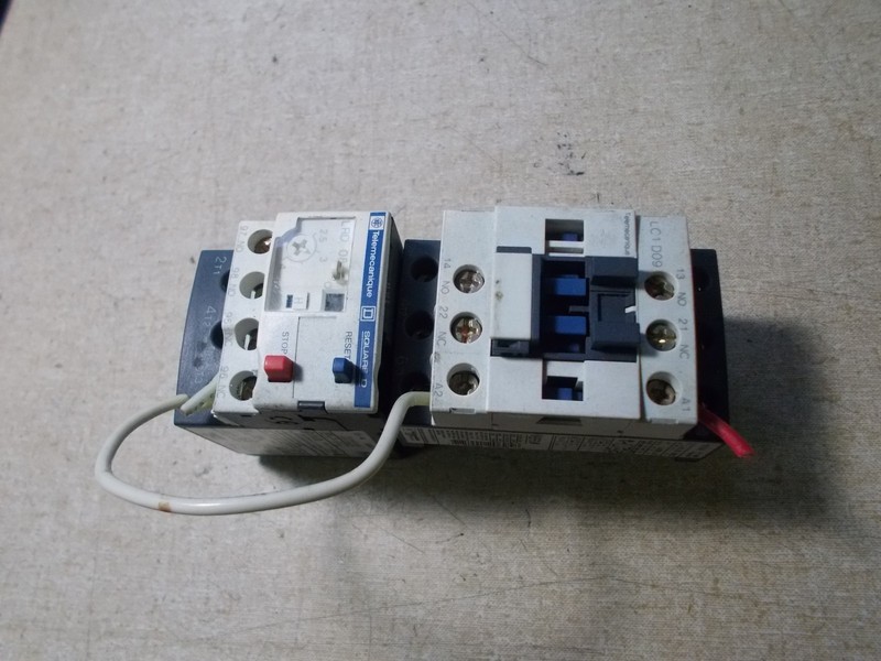 Telemecanique Schneider Square D LC1X09 Contactor Assemby LRD08 *FREE SHIPPING*