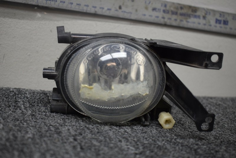 2001-2003 BMW 530I FOG LIGHT FACTORY OEM