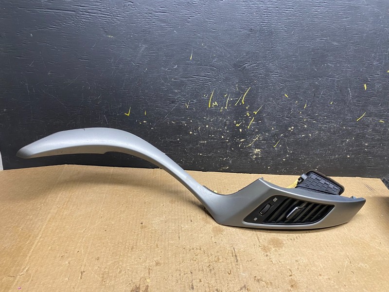 2014-2016 Hyundai Elantra Center Left Pad Garnish Trim Bezel Air Vent Z7171 DG