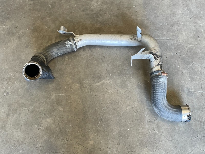 2018-2022 Volvo XC60 Engine Intercooler Hose Duct Tube Pipe 2.0L 1603 OEM