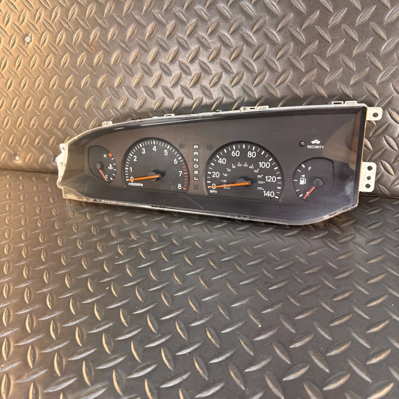 00-04 Toyota Avalon XLS OEM 83810-07060-00 Speedometer 109 K Miles