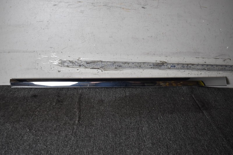 BMW X7 G07 2020 LHD Front Left Door Molding 8091887 7428687 8092879 14941466