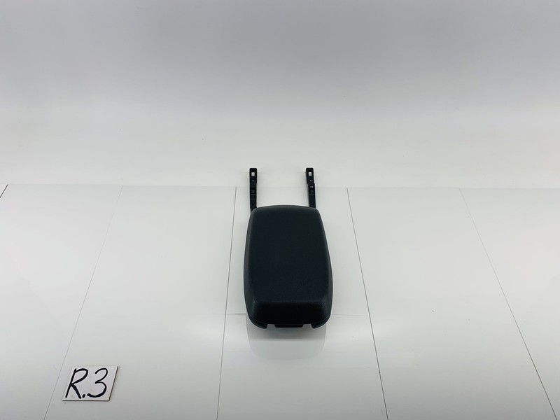13-17 HYUNDAI ELANTRA GT FRONT CENTER CONSOLE STORAGE COVER SLIDING ARMREST OEM