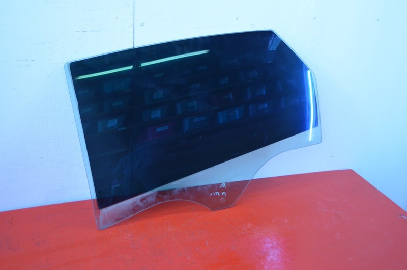 13-19 CADILLAC XTS REAR LEFT DRIVER SIDE DOOR WINDOW GLASS OEM