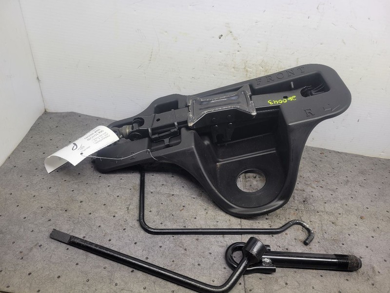 PRIUS 2009 Jack and Tools 1756241