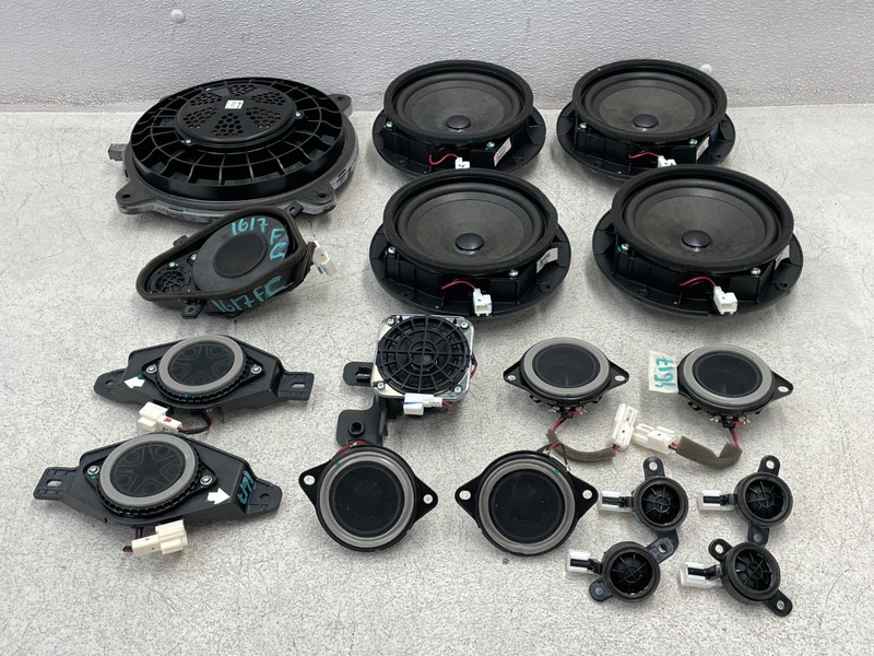 18 19 20 Genesis G80 Audio Sound Subwoofer Door Tweeter Speaker Set 1617 OEM