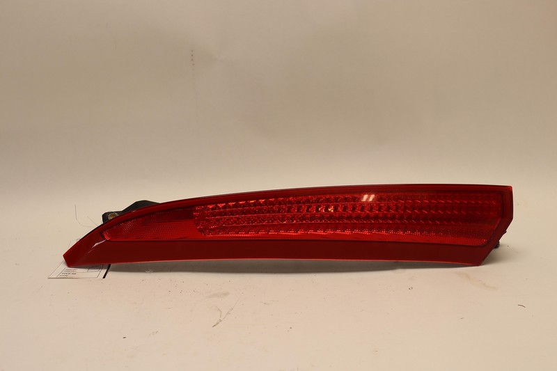 2007-2014 VOLVO XC90 REAR LEFT DRIVER SIDE UPPER TAIL LIGHT LAMP ASSEMBLY OEM