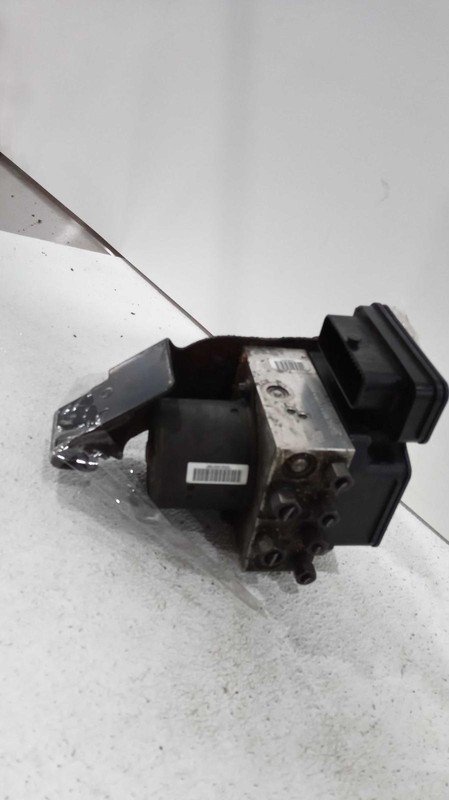 2015 Dodge Durango ABS Pump & Motor Assembly OEM 68085389AA 131K Miles