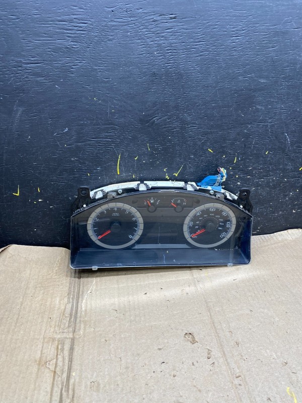 2010 FordEscape Speedometer Cluster Gauge Oem X5810 DG