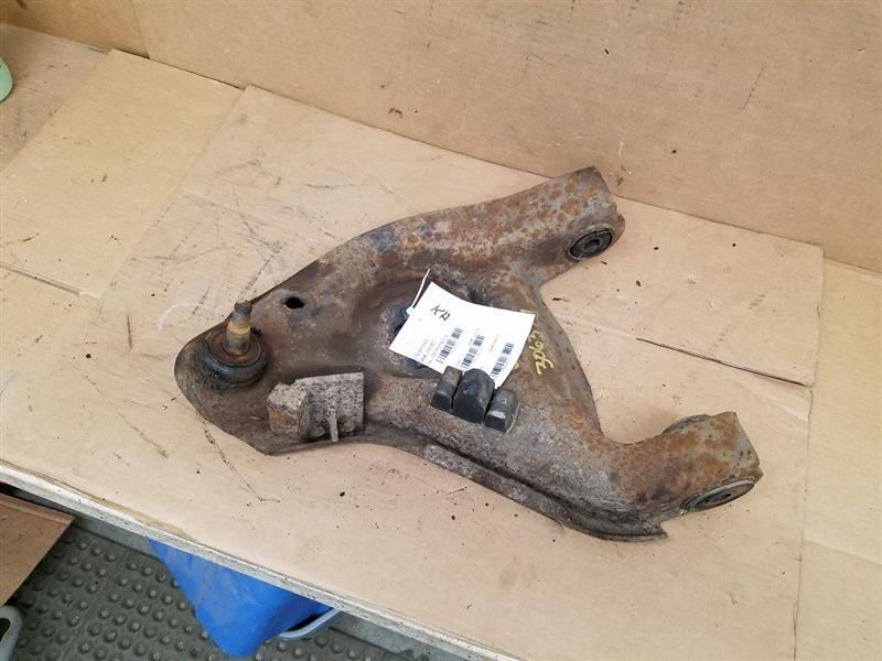 Driver Lower Control Arm Front Fits 88-00 CHEVROLET 2500 PICKUP 260035
