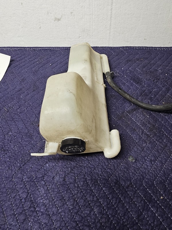 1990 Chevy G20 Coolant Reservoir