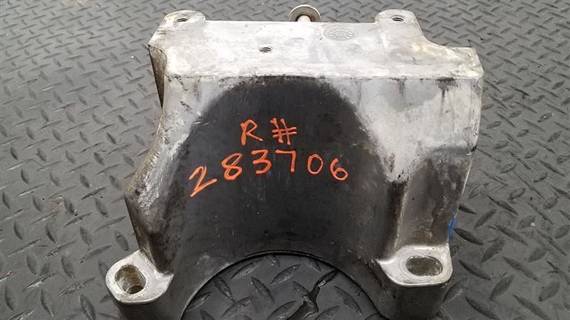2014-2022 Jeep Grand Cherokee RWD 3.6L Transmission Mount Bracket OEM 68185207AB