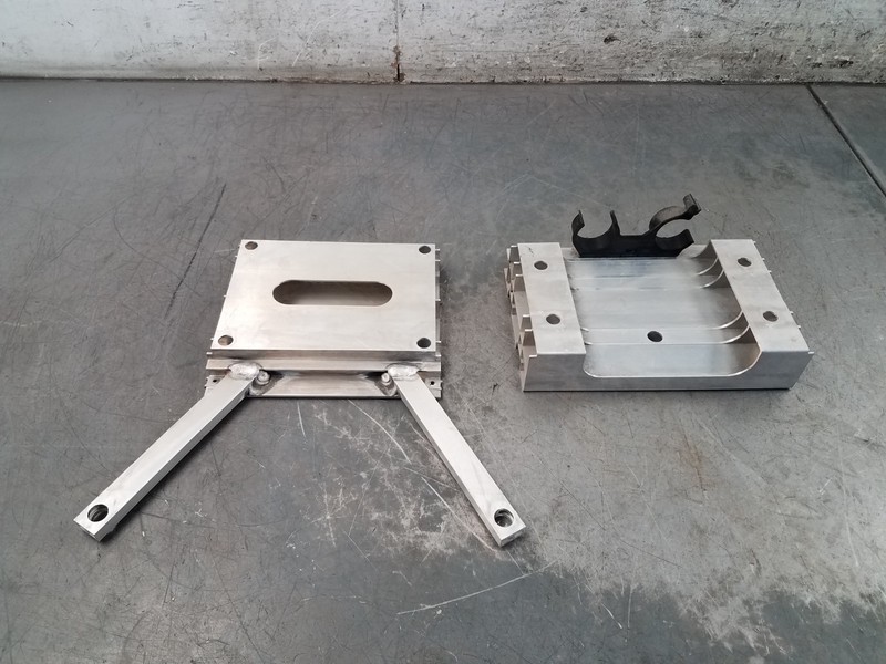 2015 14 16 Porsche 911 Turbo S Transmission Tunnel Support Brackets #6249 i1