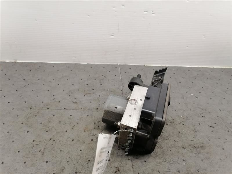 Anti-Lock Brake Part 207 Type Convertible E350 Fits 14 MERCEDES E-CLASS 1083910