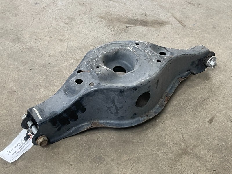 ⭐2016-2020 INFINITI QX60 REAR LEFT SIDE LOWER CONTRO ARM SPRING SUPPORT LOT2399