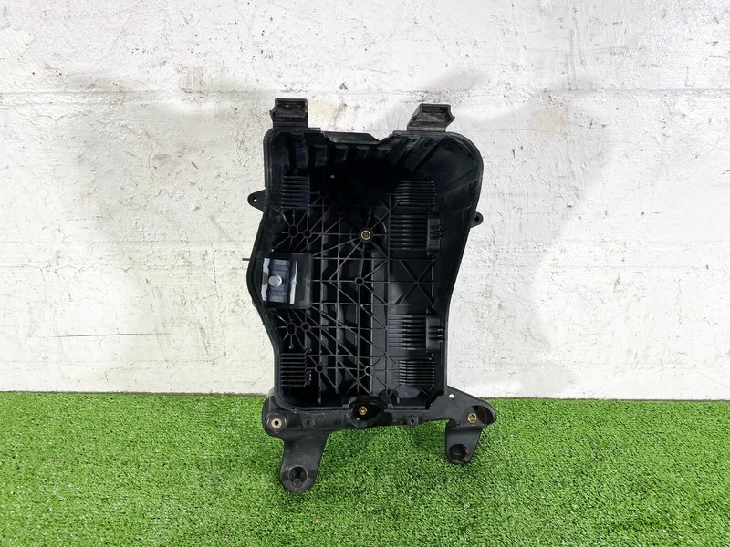15-18 AUDI Q3 8U BATTERY BASE TRAY HOLDER BOX BRACKET SUPPORT OEM