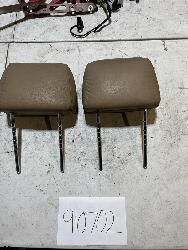 BMW E36 3-Series Front Seat Headrest Pair Leather 1994-1999 OEM