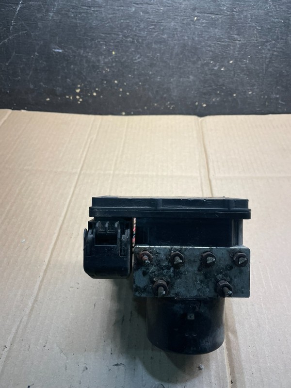 06-12 Mercedes R350,GL450,ML500 A2515452532 ABS AntiLock Brake Pump OEM X0999 DG