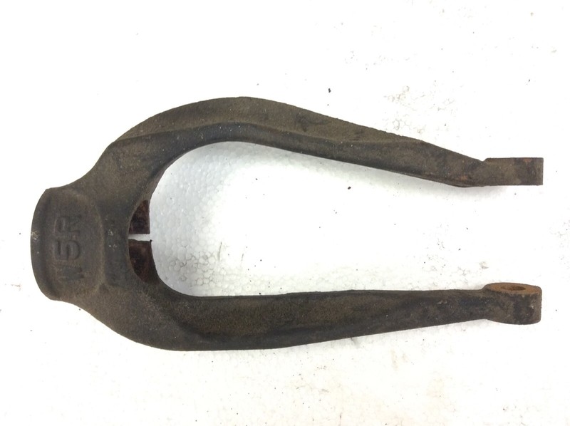 95-98 Acura TL 2.5 Right Front Suspension Strut Shock Absorber Mounting Fork OEM
