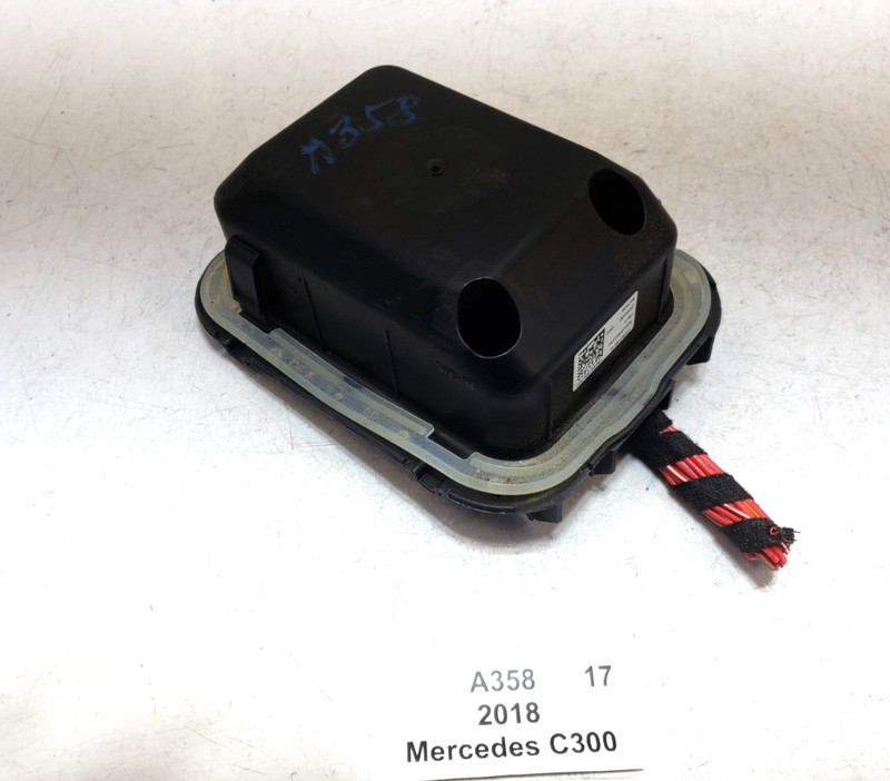 ✅ 15-18 OEM Mercedes C300 C43 C63 A205 W205 Front Cabin Fuse Relay Box