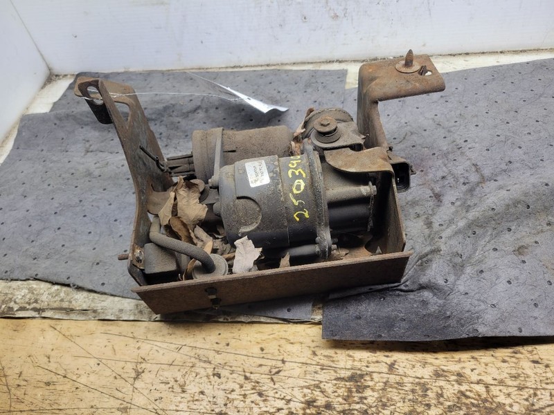 ROADMASTR 1993 Suspension Pump 1676049
