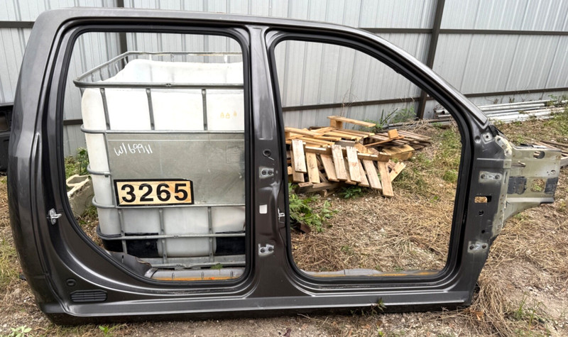 ✅ 2010-24 RAM 1500 Classic CREW CAB OEM RIGHT BODY SIDE CUT PANEL CABIN GRAY PAU