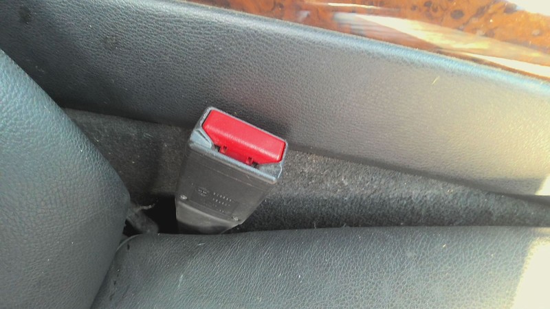Front Seat Belt Buckle BMW X5 07 08 09 10 11 12 13