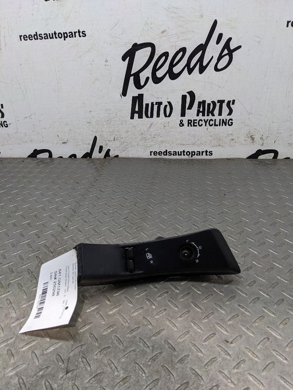 94-96 Corvette C4 Drivers Door Power Window And Mirror Switch Bezel Trim 1182747