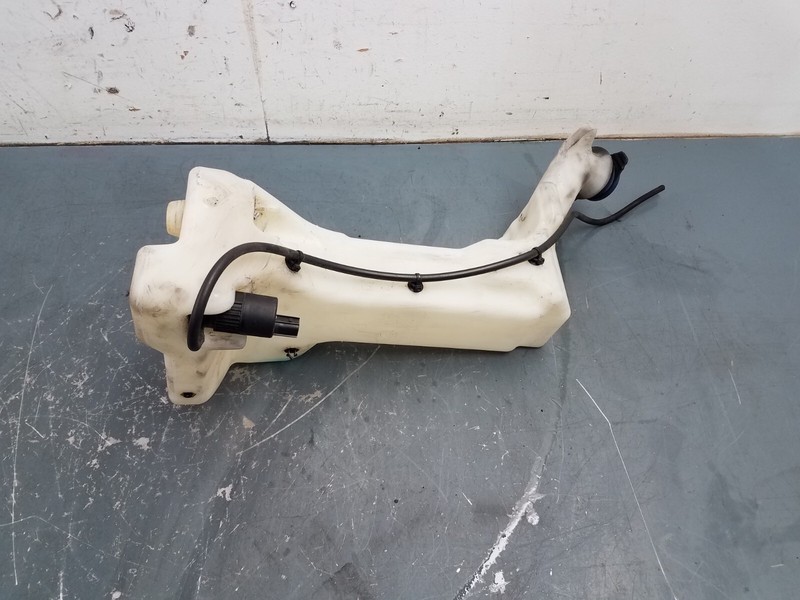 2015 16 17 McLaren 650S Spider Windshield Washer Tank / Pump #3936 H7