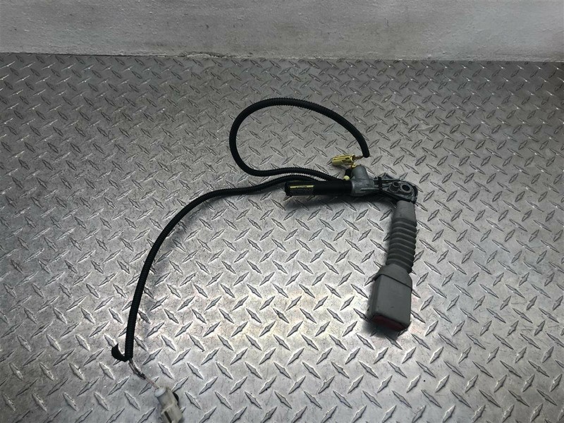 04 05 06 LINCOLN NAVIGATOR FRONT PASSENGER SEAT BELT BUCKLE OEM 210-02008