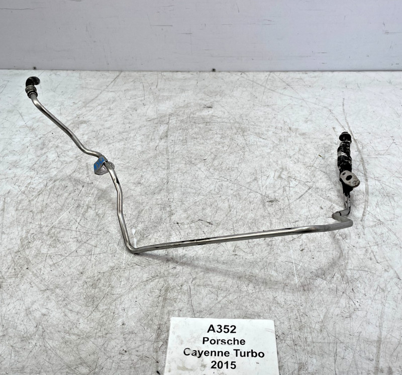 ✅11-18 OEM Porsche Cayenne Turbo 958 4.8L Right Passenger Turbocharger Oil Line