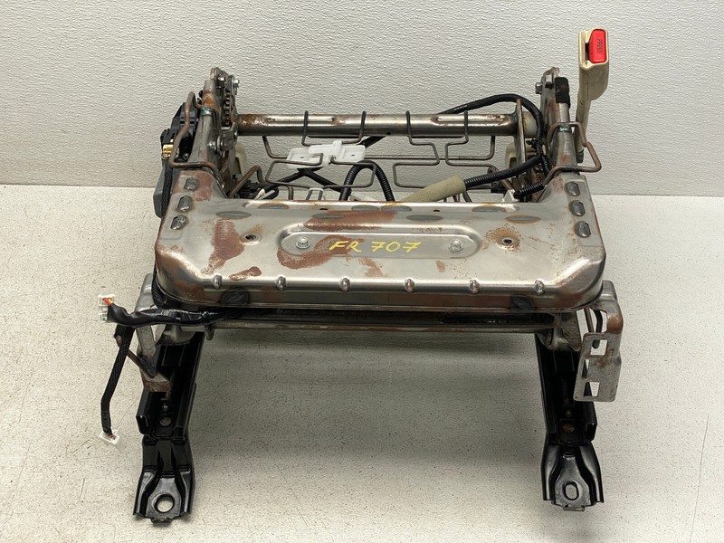 2011-2017 INFINITI QX80 QX56 RIGHT PASSENGER SIDE SEAT FRAME TRACK OEM LOT707