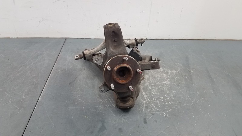 2011 Chevy Corvette Grand Sport Right Front Hub / Control Arms #1098 Q5