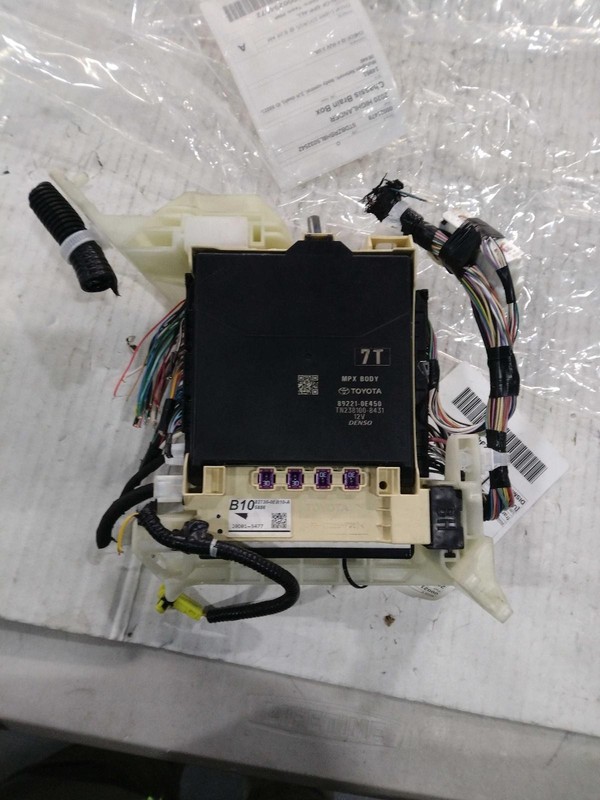 2020 Toyota Highlander Interface Multiplexing Control Module OEM Black 81K