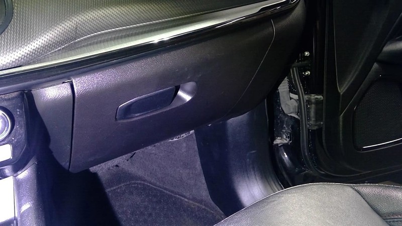 COMPASS 2022-2024 Glove Box 1800457