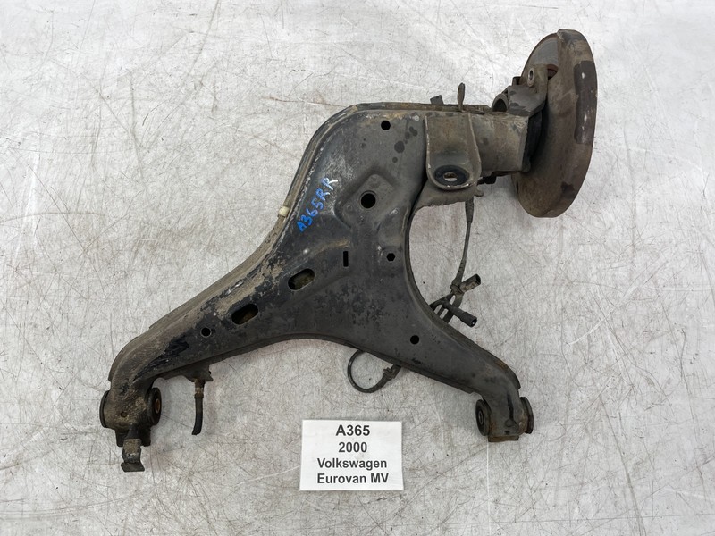 ✅ 1997-2003 OEM Volkswagen Eurovan MV Rear Right Passenger Side Spindle Knuckle