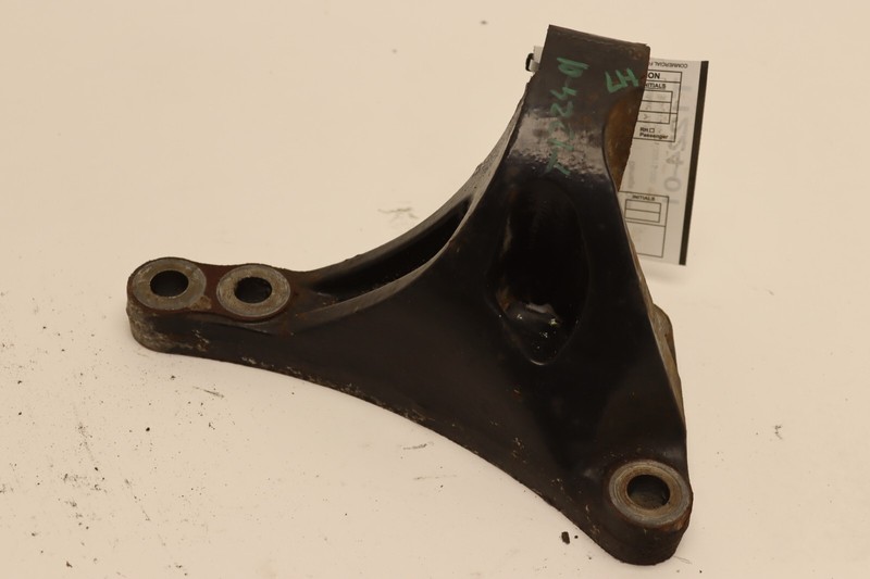 2018-23 FREIGHTLINER CASCADIA DETROIT DD15 LEFT DRIVER ENGINE MOTOR MOUNT OEM