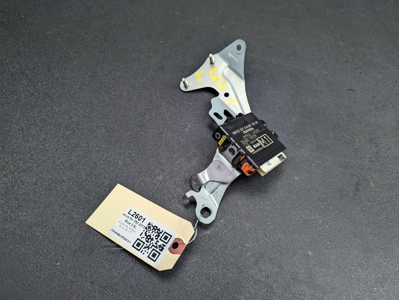 Headlight Leveling Control Module 2015 Lexus RC350 89960-24030 2016