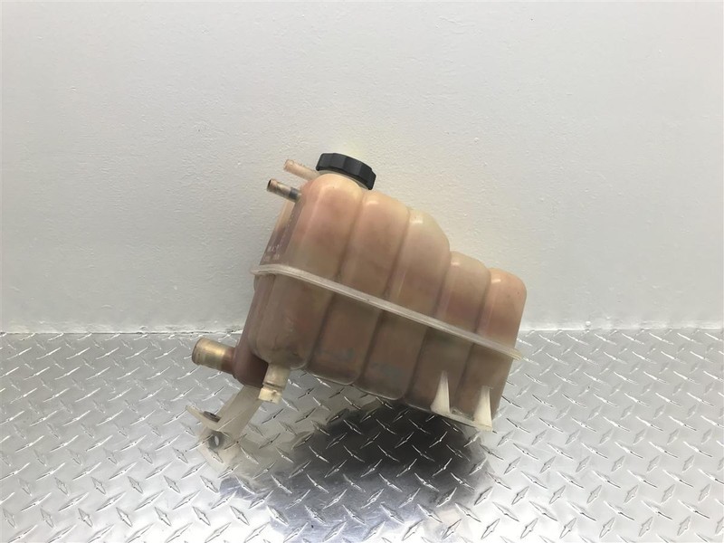 1999-2007 SIERRA SILVERADO 2500 BRADIATOR COOLANT OVERFLOW TANK OEM 15203949