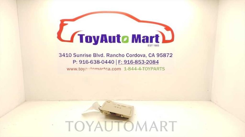 98 99 00 01 02 03 04 05 GS300 TAN FRONT DOME LAMP W/ROOF CONTROL