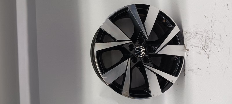 20-'23 VOLKSWAGEN ATLAS CROSS SPORT Wheel 18x8 OEM Grade B