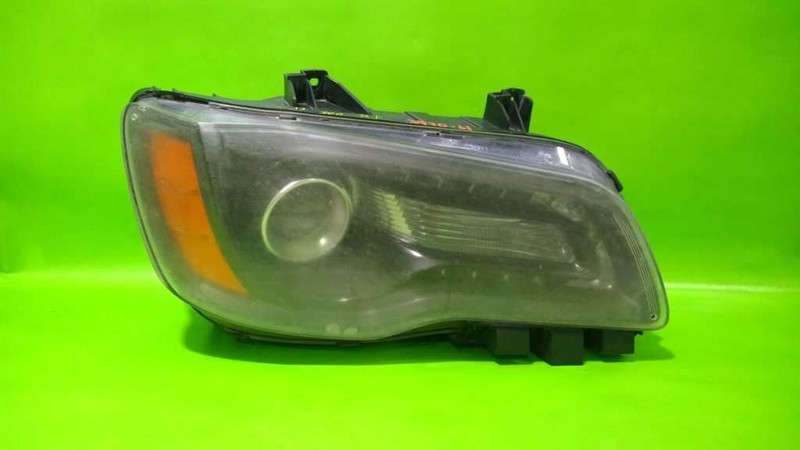 11 12 13 14 CHRYSLER 300 PASSENGER RIGHT HALOGEN HEADLIGHT LAMP3970-61