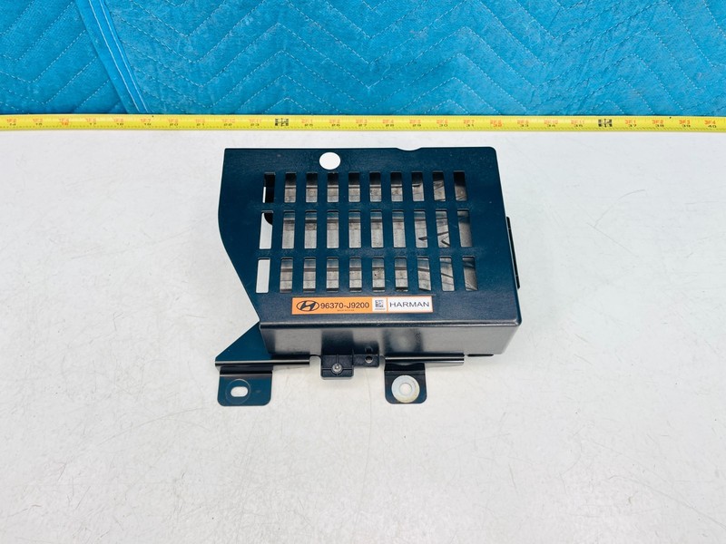 2018-2023 HYUNDAI KONA RADIO AUDIO HARMAN AMPLIFIER 96370J9200 OEM