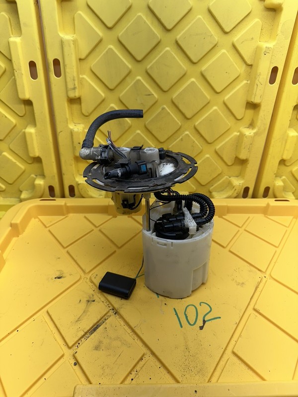 GMC YUKON 2005 07 XL 5.3L ENGINE FUEL PUMP KIT w/PRESSURE&LEVEL SENSOR