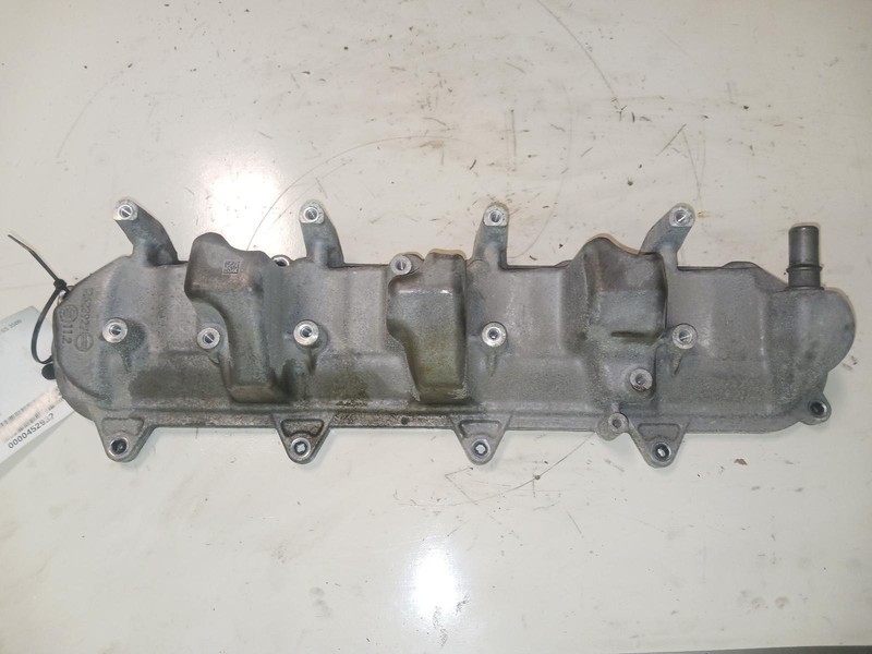 2021 CHEVROLET EXPRESS 3500 VAN passenger side Valve Cover 6.6L OEM 21