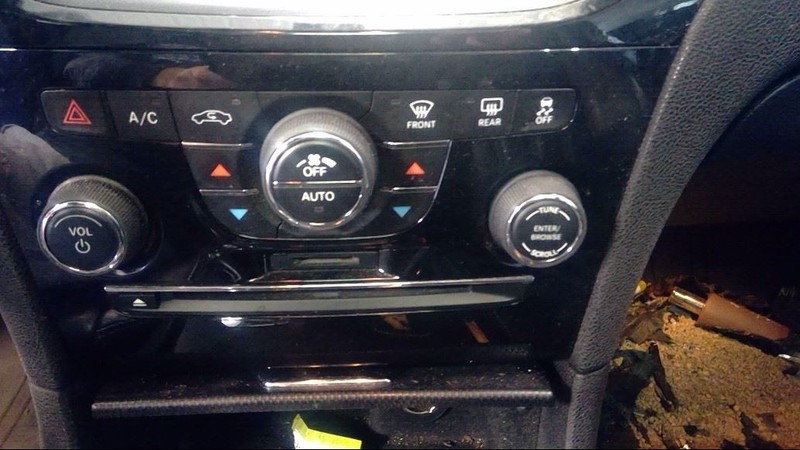 Temperature Control Face Plate Radio And Heater Fits 13-14 300 3428046