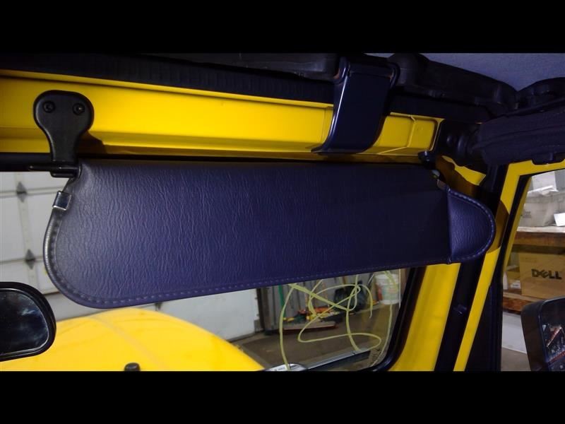 Passenger Right Sun Visor Fits 00-02 WRANGLER 1025704