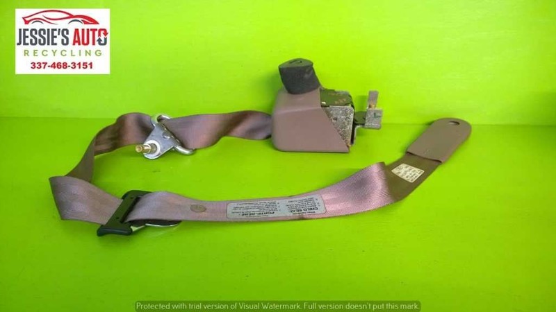 92 93 94 95 96F150 F250 PASSENGER RIGHT REAR SEAT BELT RETRACTOR OEM 1982-5