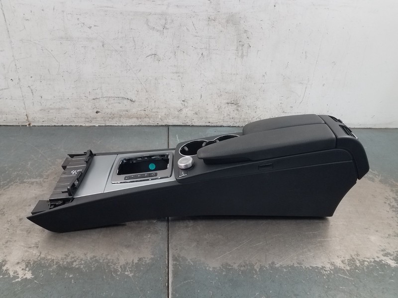 2008 Mercedes Benz AMG C 63 Center Console Controls #9566 K2