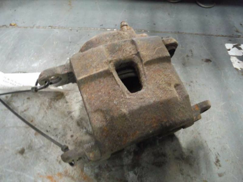 Passenger Caliper Front Without AWD Fits 83-97 BLAZER S10/JIMMY S15 84175